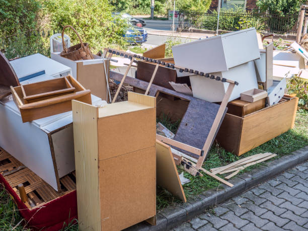 Best Junk Hauling Services  in Fayette, IA