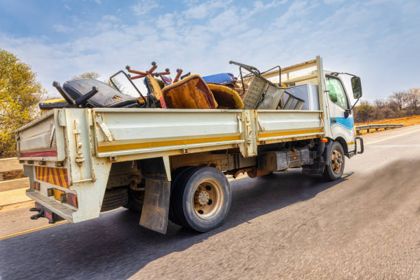 Best Yard Waste Removal  in Fayette, IA